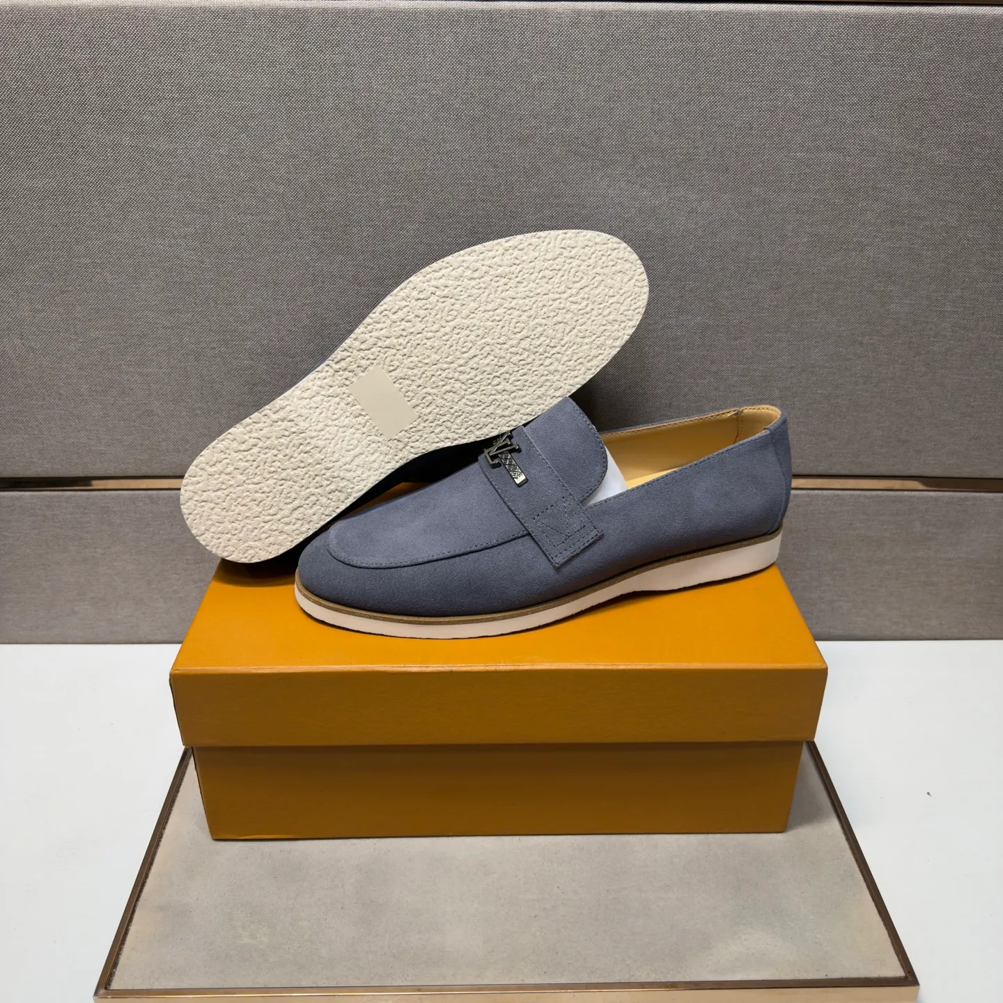 Men's men's shoes 💰pp442 [LV～] Men's casual shoes 2026z cabinet sales simultaneously 🔶Size: 38-44 #️⃣ 🔷4 colors🔜The upper is made of cowhide stitching ➕Cowhide lining, comfortable and breathable, sole: original comfortable and wear-resistant outsole, ⚠️real thing📱photographed🎬real thing is better📢📢📢